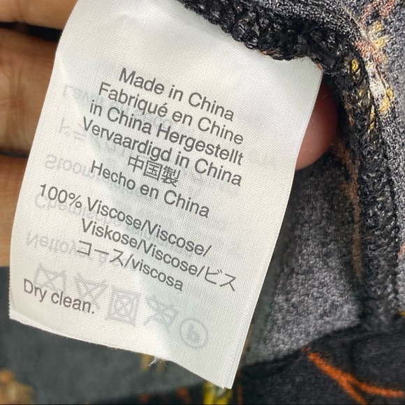 EUC Point Sur Drapey Black Floral Open V neck Top - Picture 7 of 11